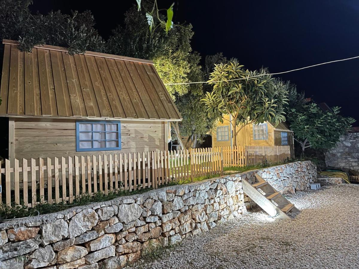 Camping Albania-Secret Village Den Sarandë エクステリア 写真